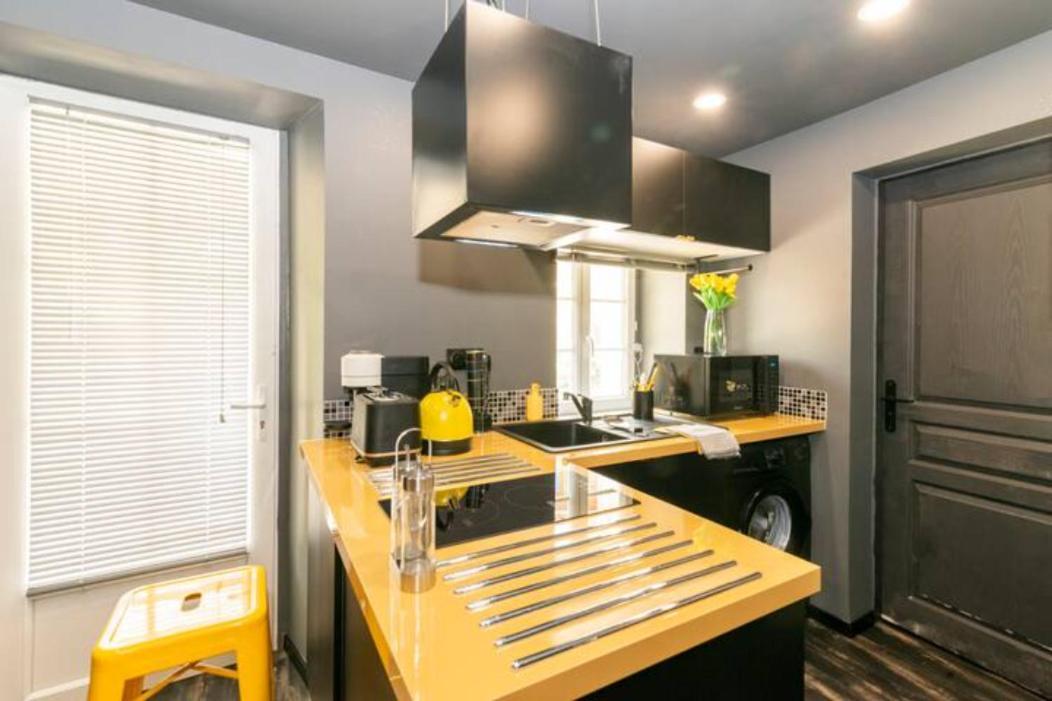 Black & Y'Hello T2 : Wifi/Parking/ 5' Centre-Ville Angouleme Luaran gambar
